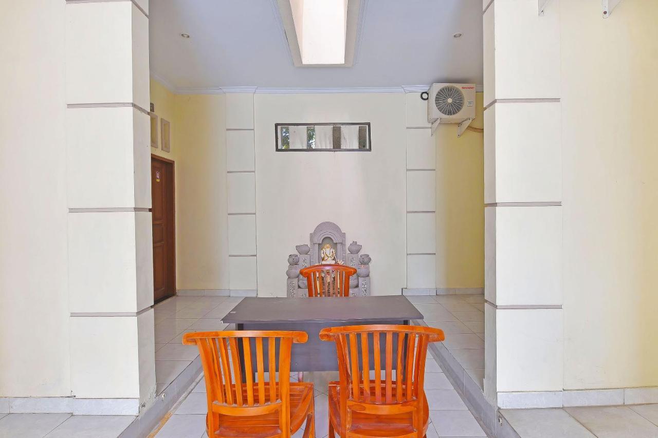 Oyo 91445 Sandat Guest House Dempassar Exterior foto